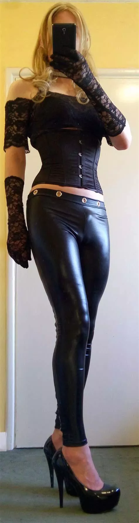 Daddy my clitty is getting hard! Daddy my clitty is getting hard!