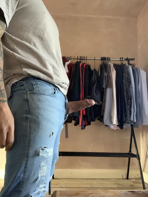 Daddy needs a hand⦠(40)