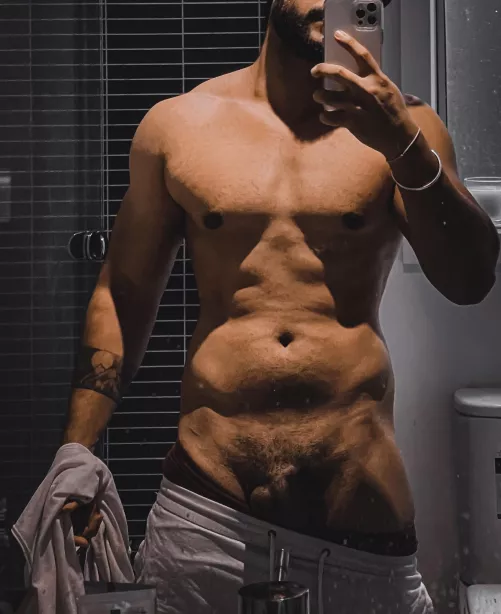 Daddy’s ho(m)e 💧