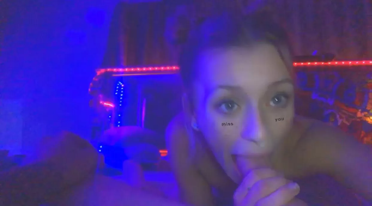 Daddy’s little whore who’s next in line?😈👅