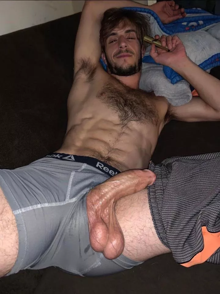 Damm that cock is so hot