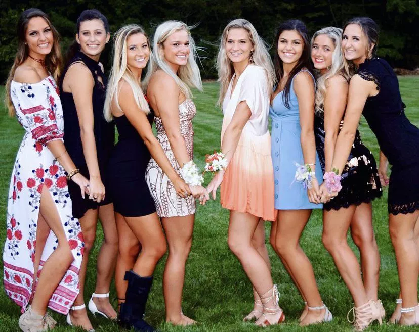 Dance time! Comment who you like and if you want pm for more of your favs! Dance time! Comment who you like and if you want pm for more of your favs!