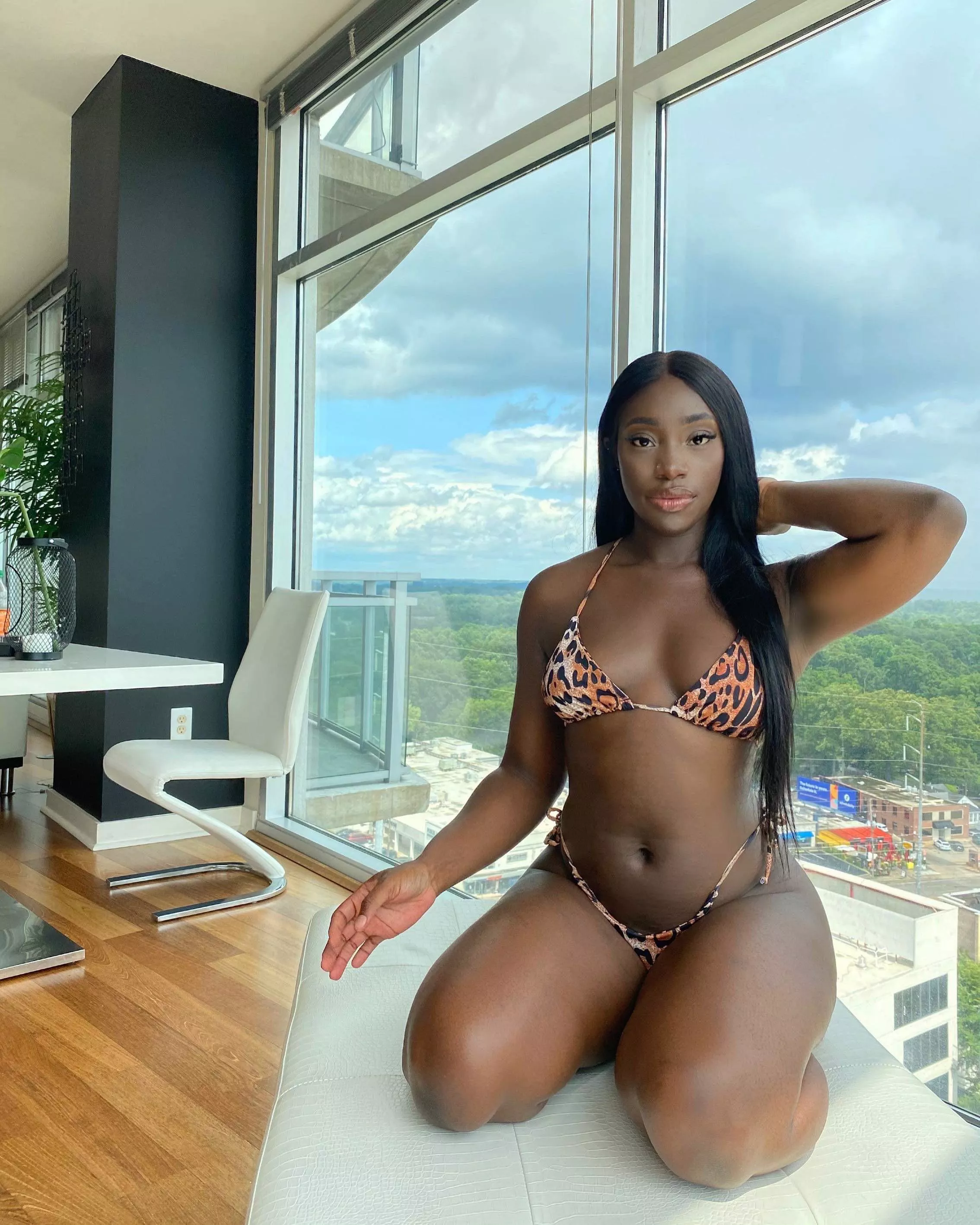 Dark skin appreciation 🥰