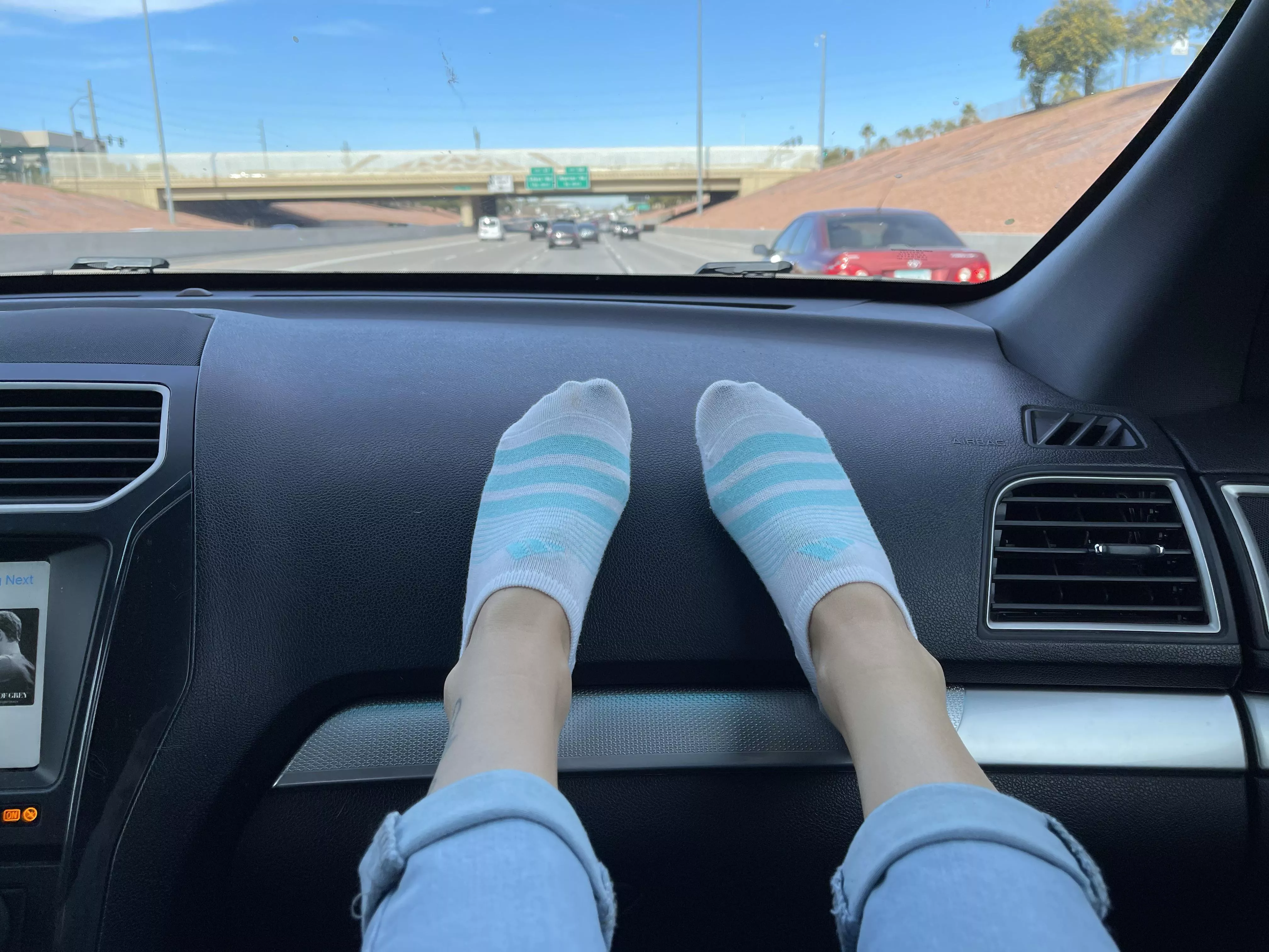 Dash feets Dash feets