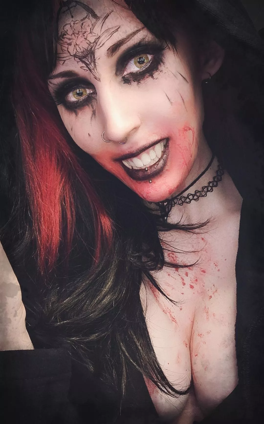 Daughter from Resident Evil Village. Cosplayer is me! Hail.Luna 🗡🩸