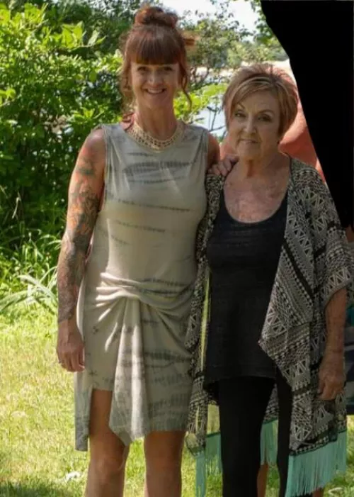 Daughter or mother? Wwyd?