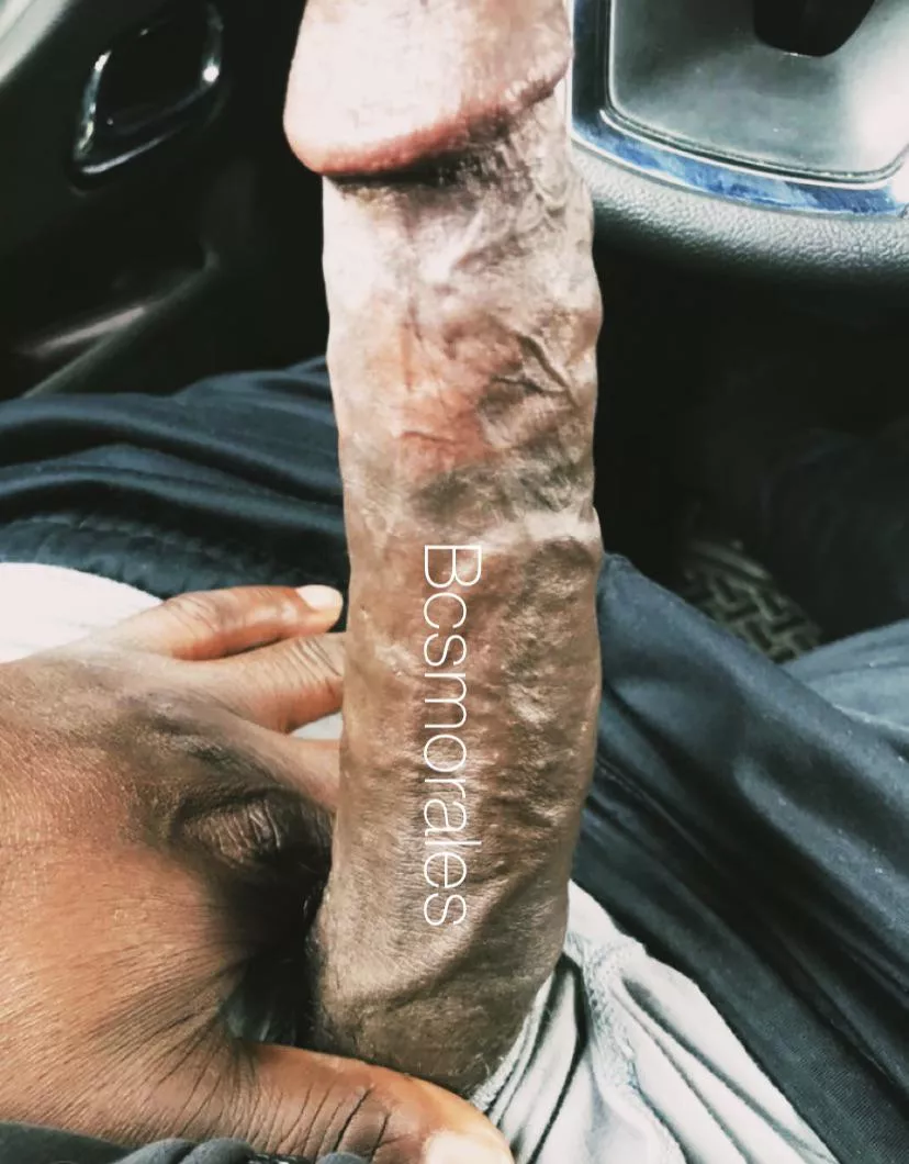 Day 2 driving Lyft 🚗 wish me luck. Who can I problem 👀