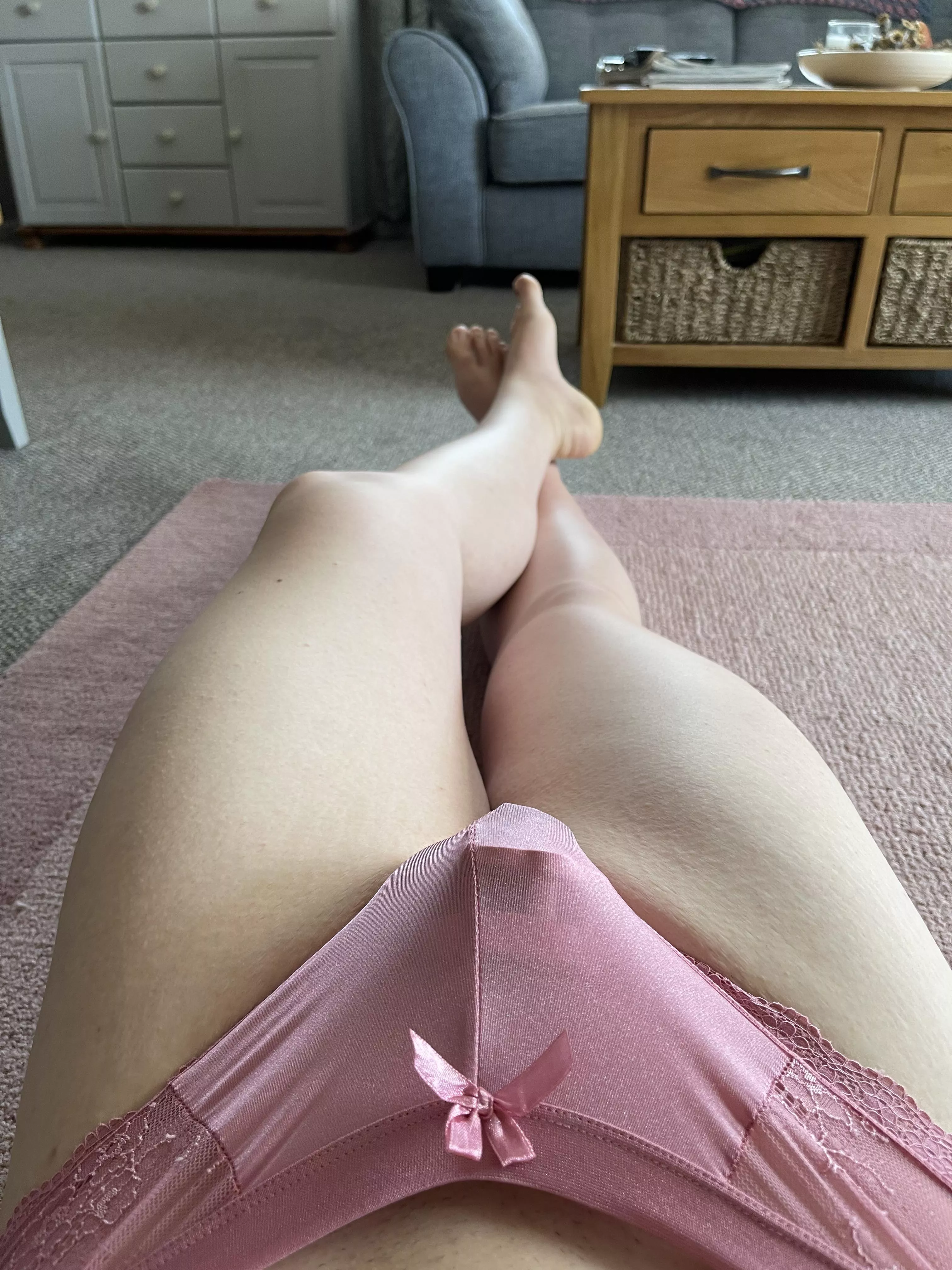 Day 4 of my chastity journey! So I took it off for only 30 mins to shave down their. If I didn’t need to touch it I didn’t and it’s back on with matching panties 💗
