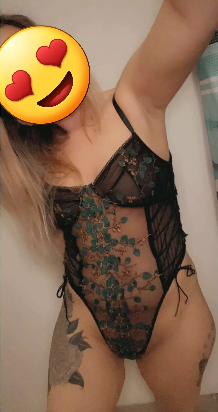 Deals going on now!! Snapchat @mollyjones3212 or kik @mollyjones32. Solo and b/g videos available, single and monthly bundles!