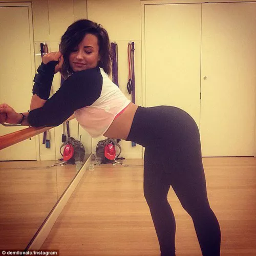 Demi Lovato 🥵