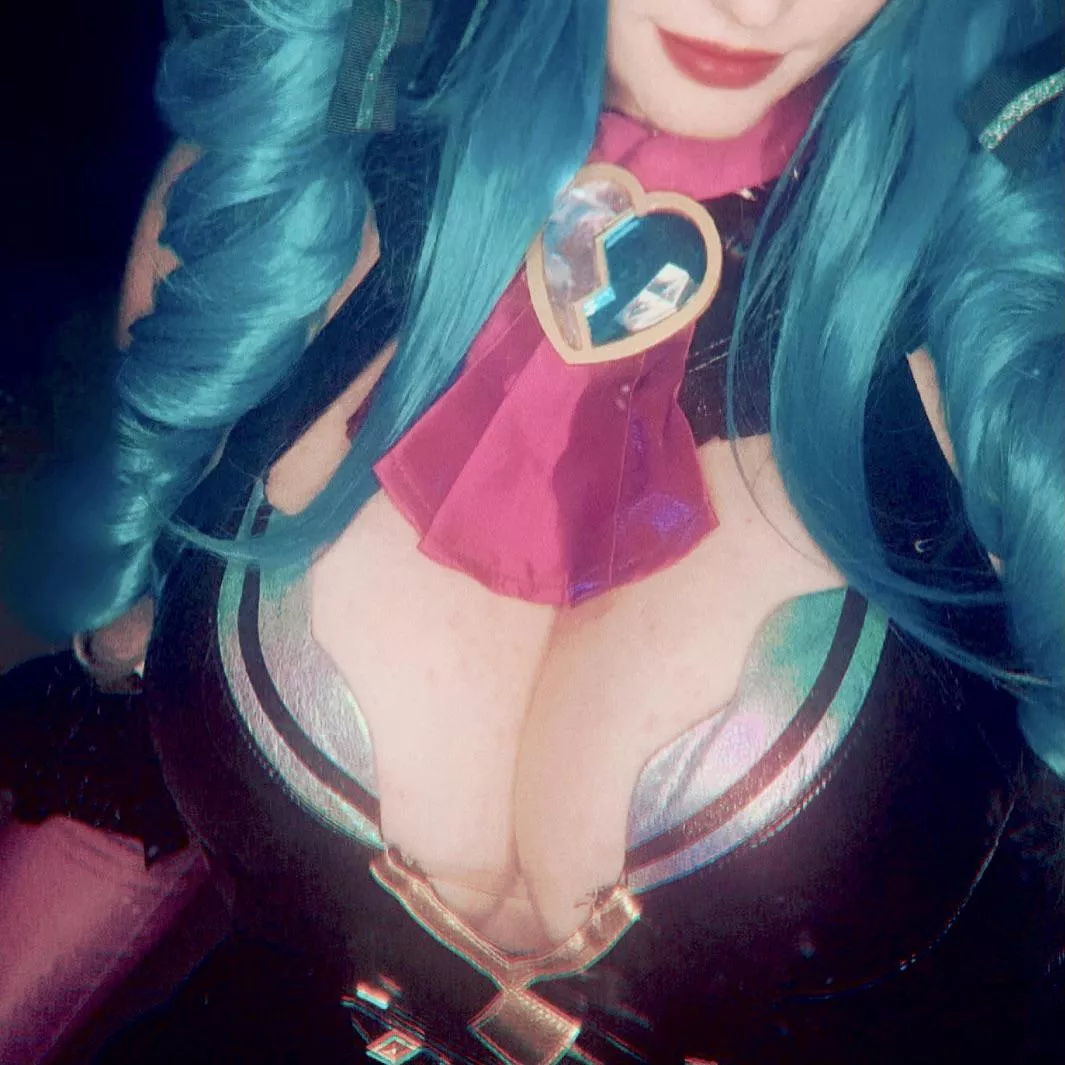 Devil Hatsune Miku