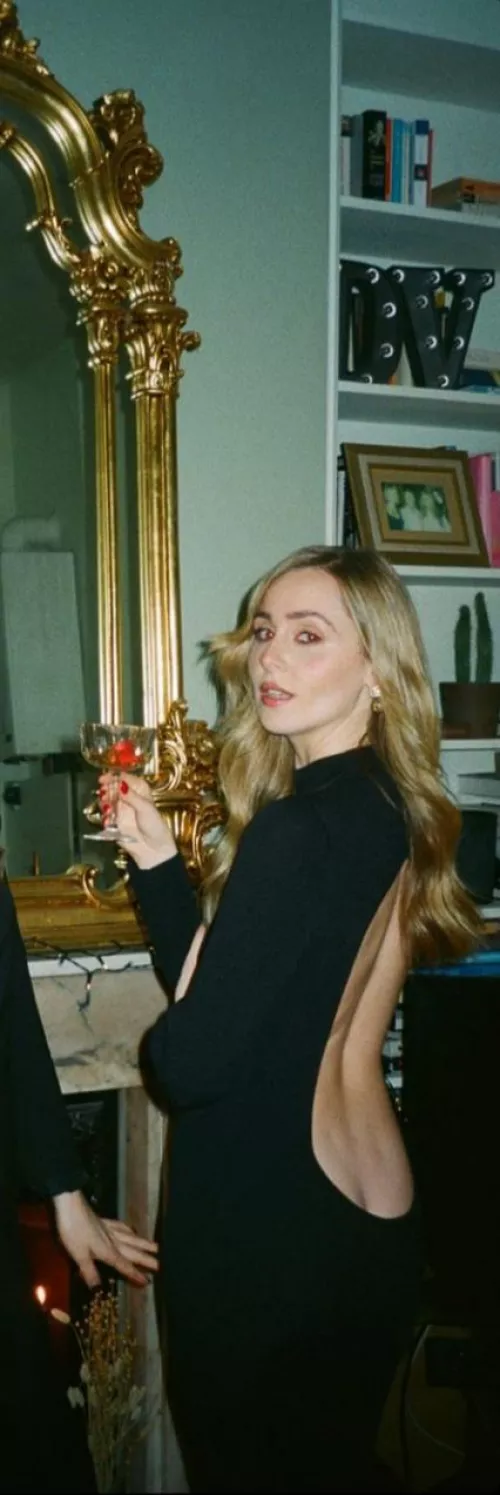 Diana Vickers. Same sexy crack new angle