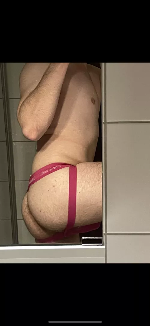 Did anyone order cake?