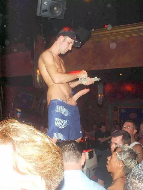 Did I ever mention a cuz who danced for money? 🤑