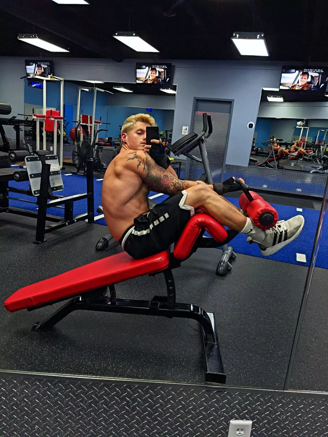 Did you know that doing exercises targeting obliques tends to thicken your waist? Avoid if trying to taper into a V. Did you know that doing exercises targeting obliques tends to thicken your waist? Avoid if trying to taper into a V.