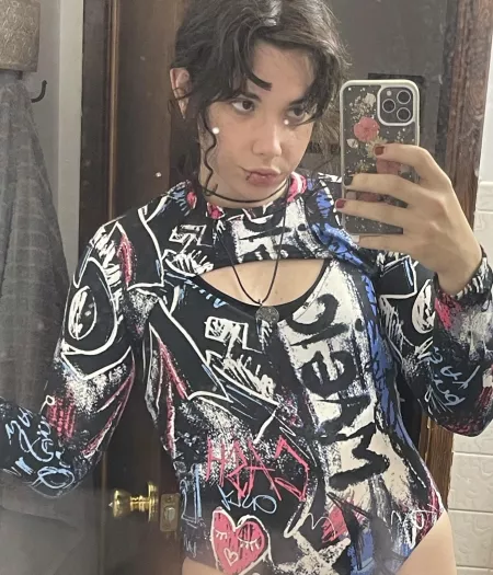 Did you like my new top? 🥺