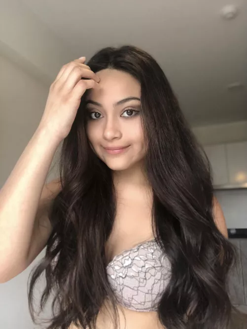 Did your gf send you nudes today or I have to?