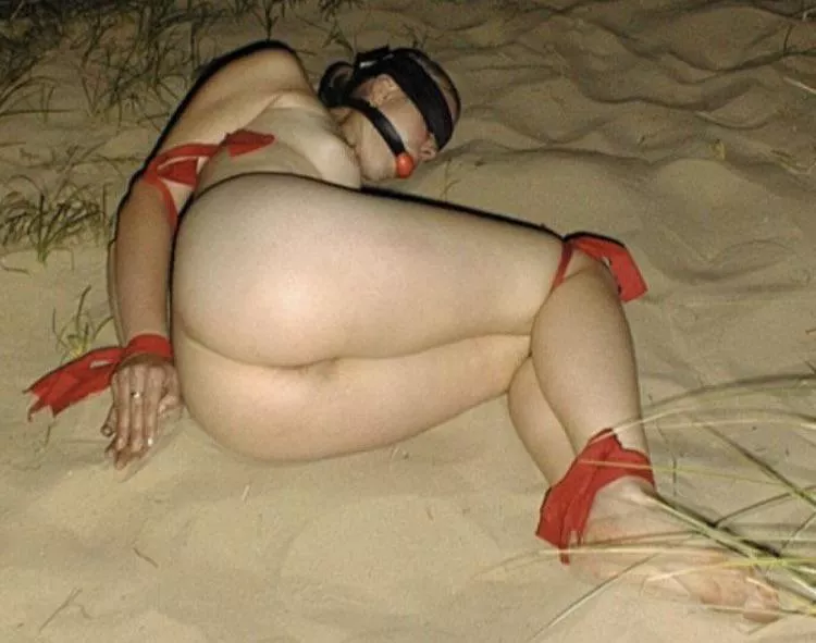 Didn’t expect to be in bondage at the beach did she