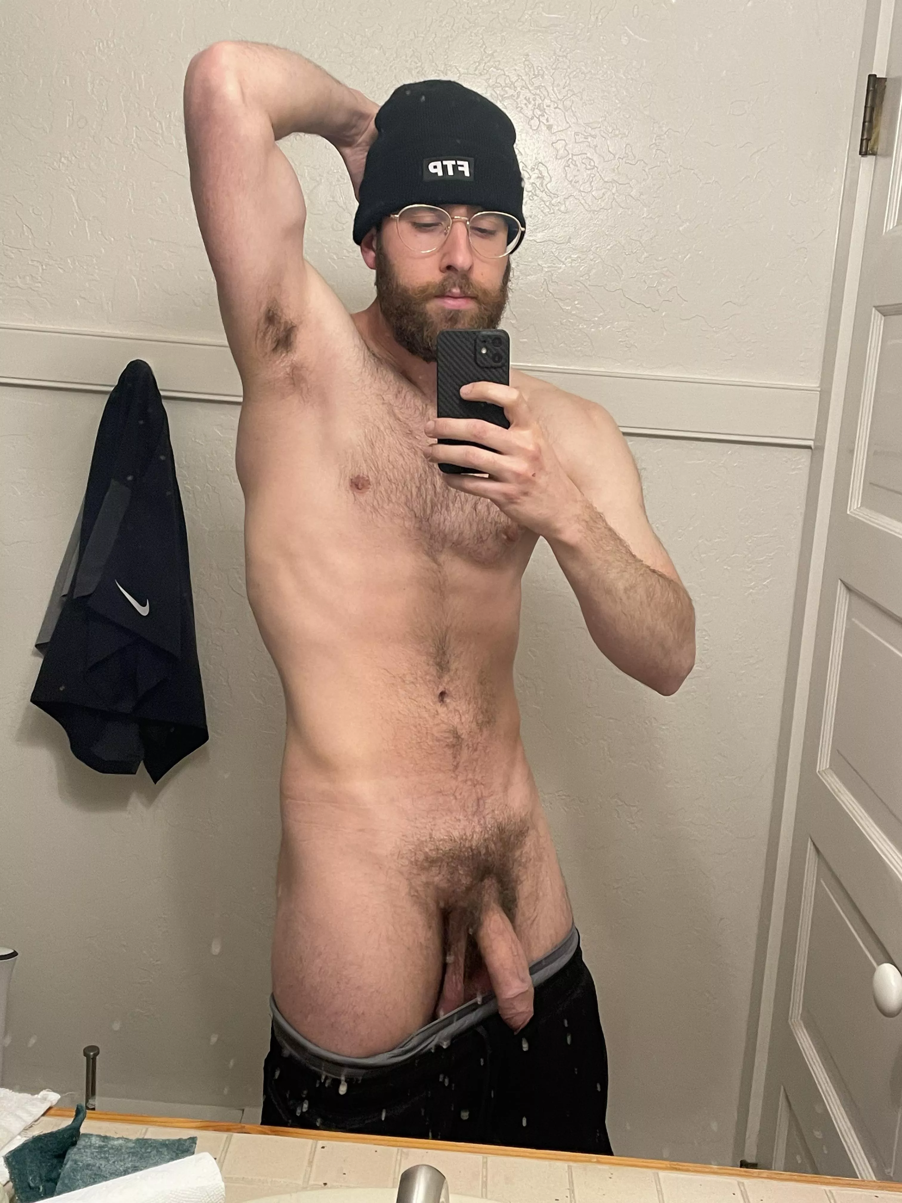 Dirty mirror dirty boy 🤷🏻‍♂️