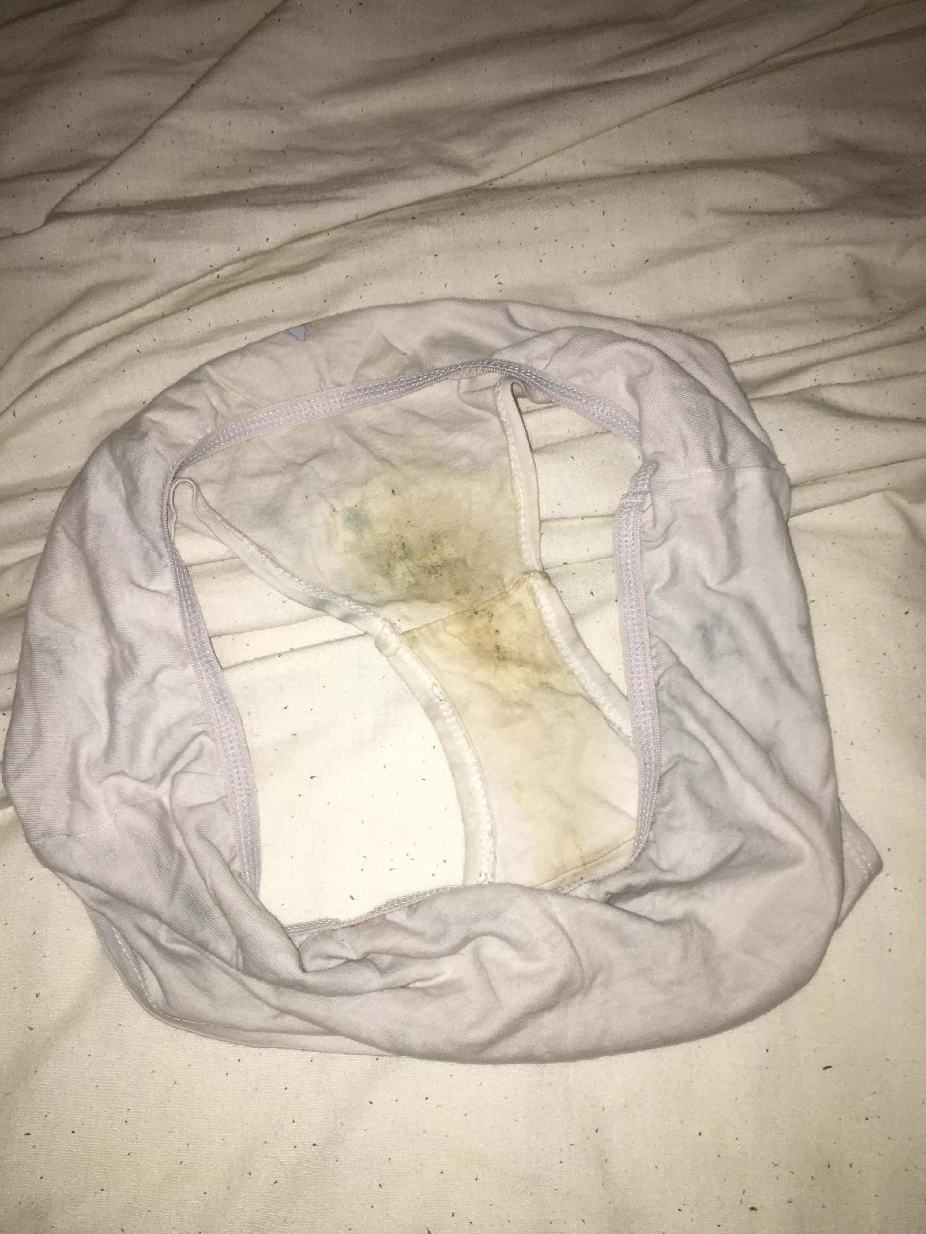 Dirty panties from my dirty little pussy 😫🤤