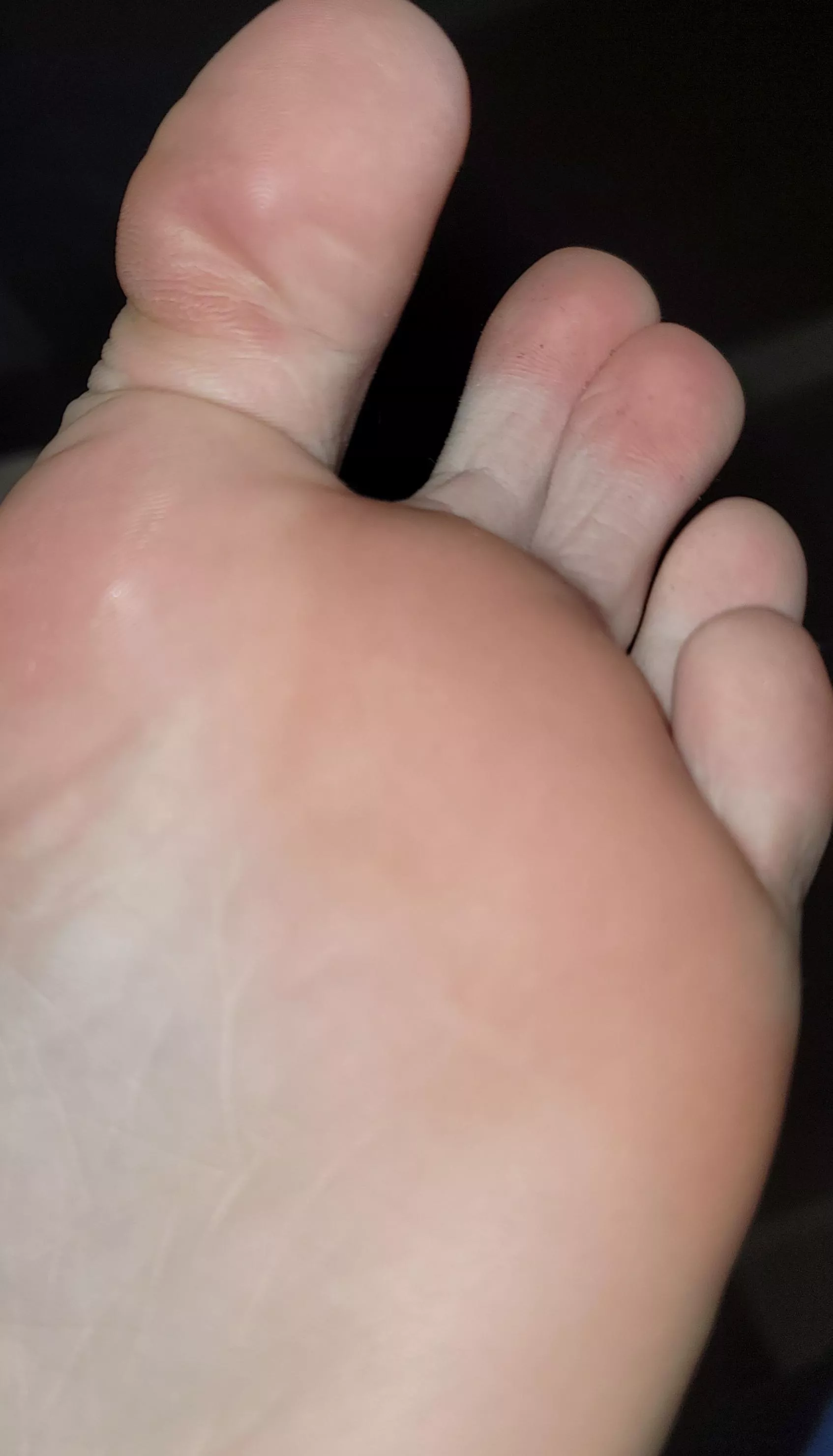 Dirty toes in your gorgeous face?