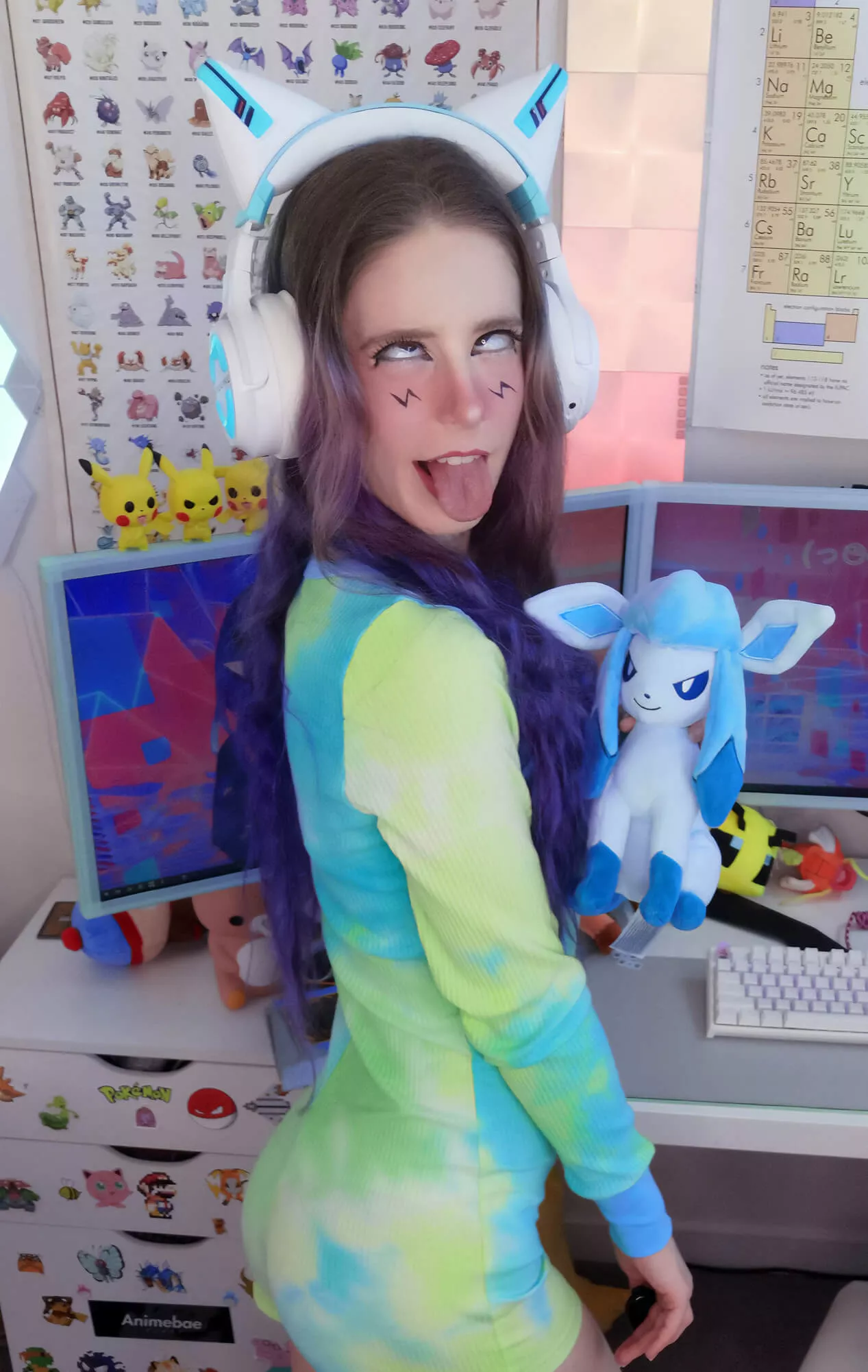 distracting you so i can take your pokemon 😜❤️