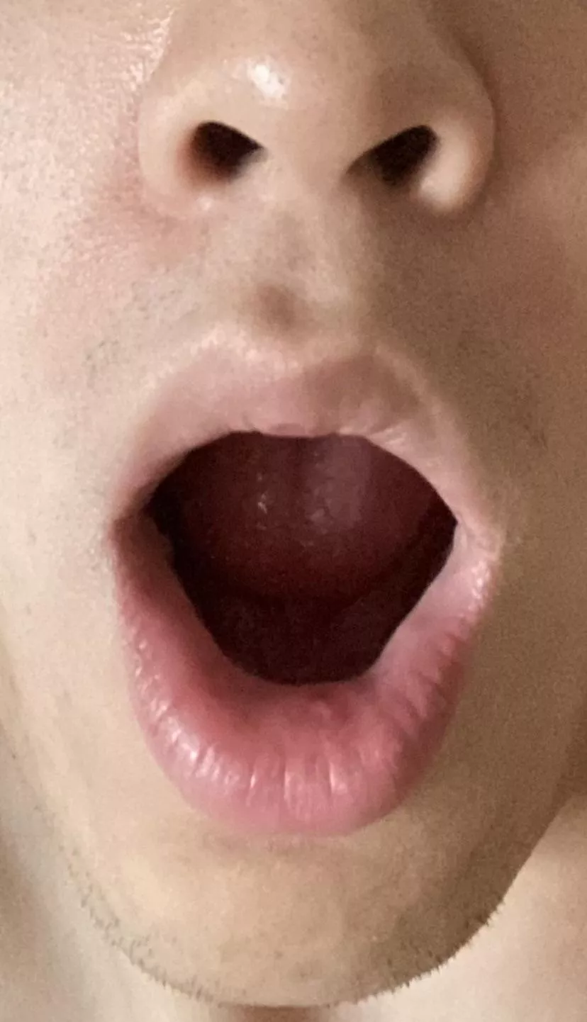 Dm if you’re into doing ahegao! Dm if you’re into doing ahegao!