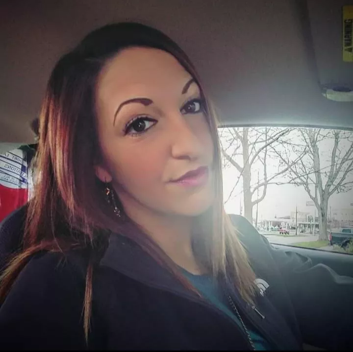 DM me I will let my mom suck your dick if you let your mom suck my dick you can cum in her mouth