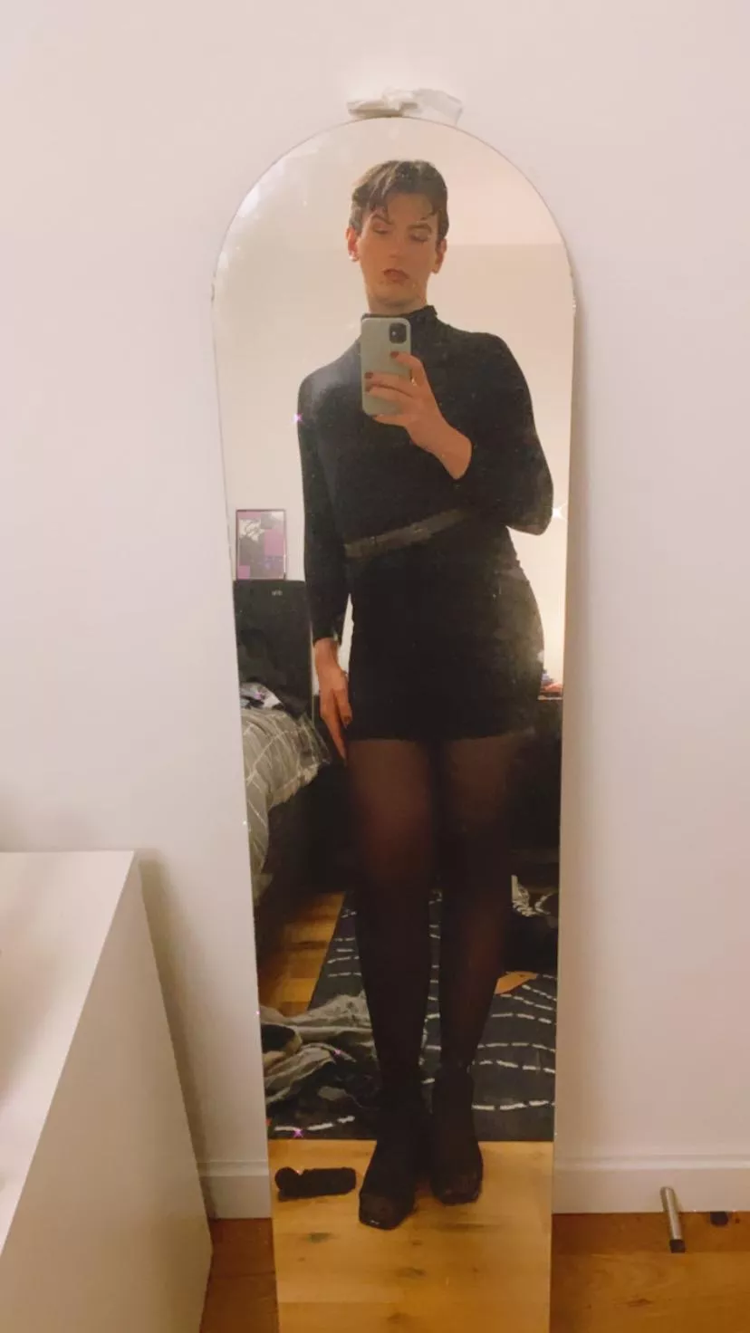 Dm me if you want to find out more about this little slut or if you want to become her sissy sister under my control π Dm me if you want to find out more about this little slut or if you want to become her sissy sister under my control π