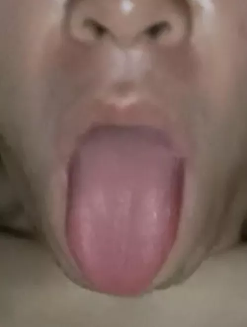 Dm me if you’re into doing slutty ahegao face!