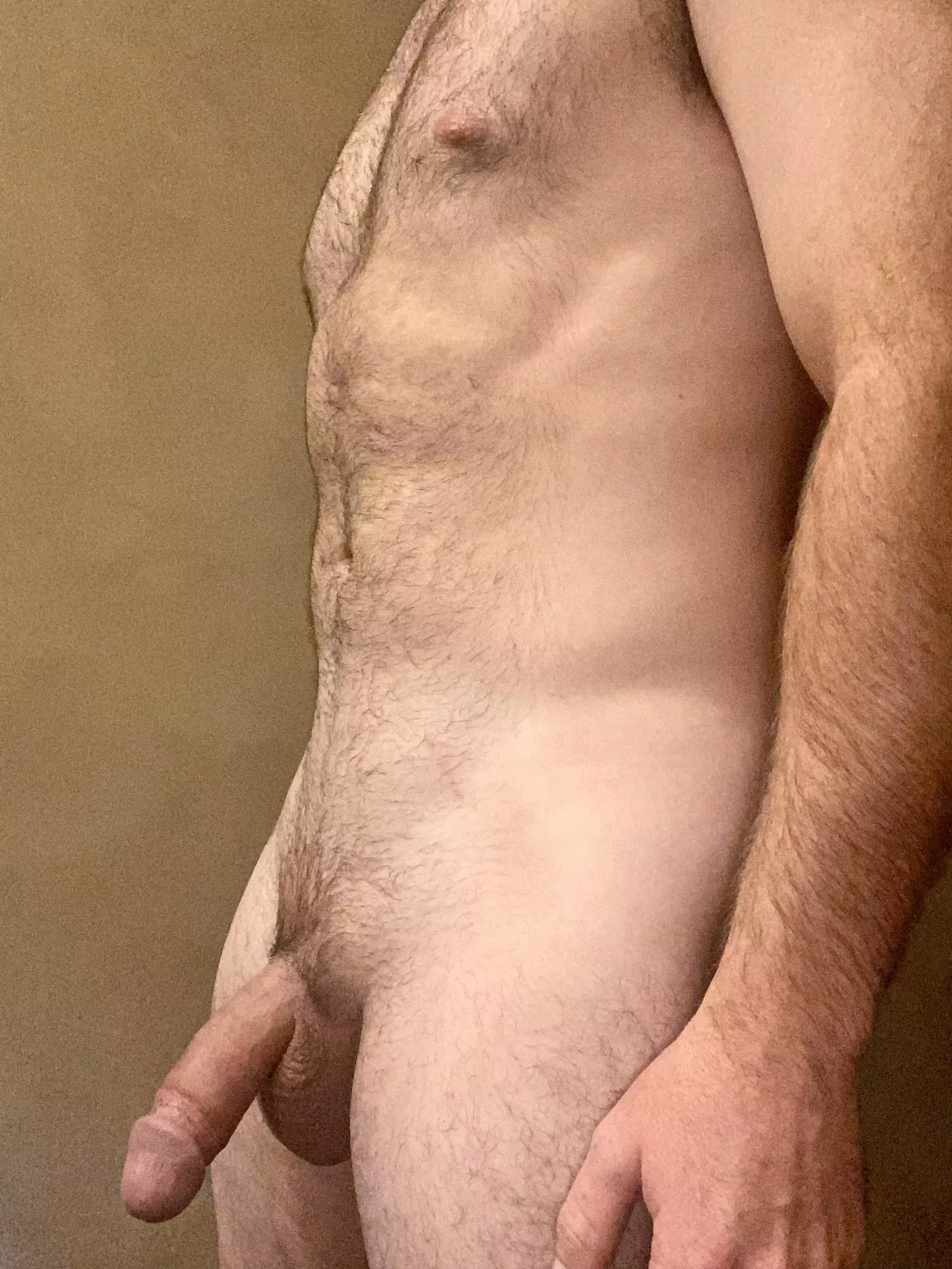 DMs and snap is open.