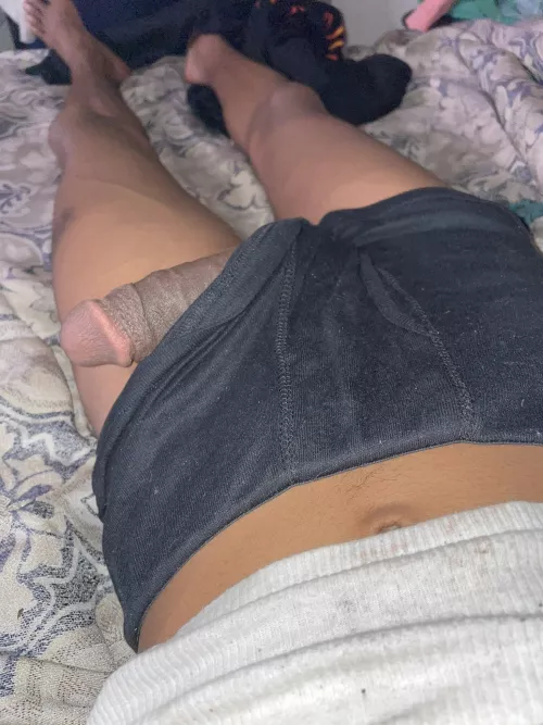 Do any girls actually come here