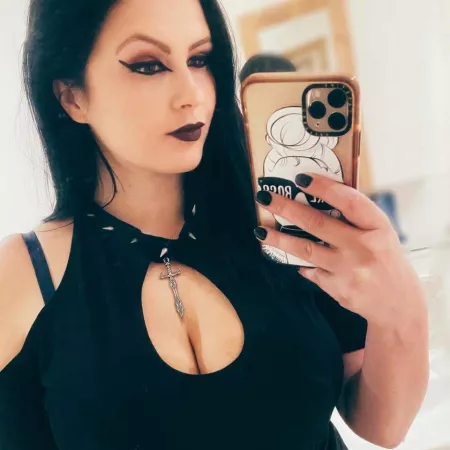 Do I belong here 💋. Will post more of me if you guys are interested 😈