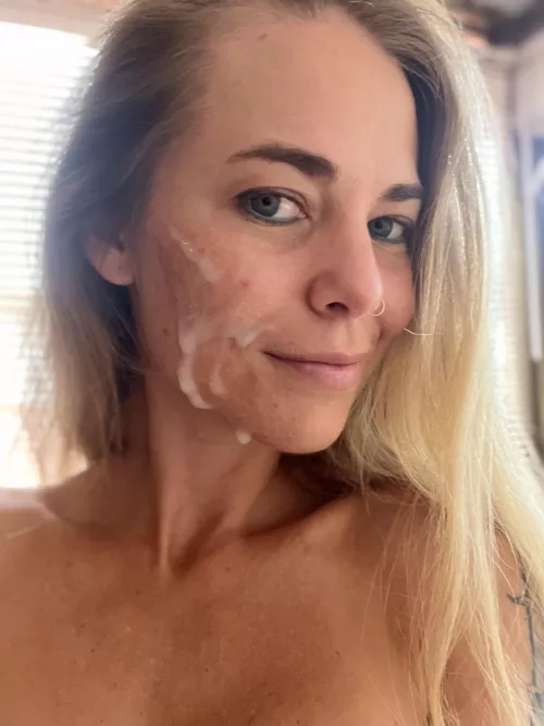 Do I look like a happy lady with a creamy face? :)