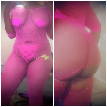 Do I look pretty in pink? 💕