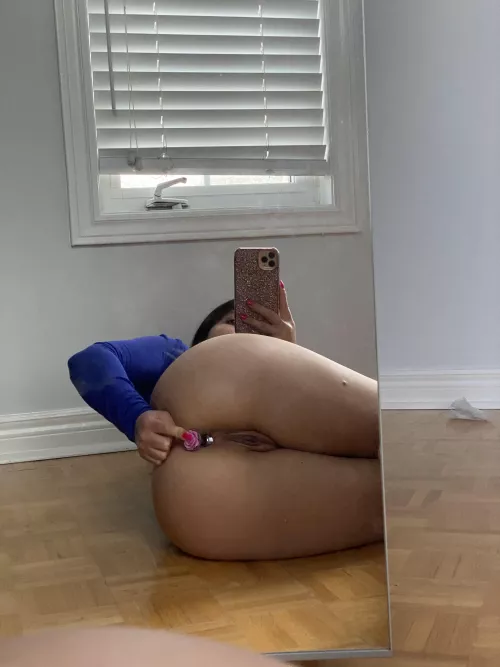 Do I look pretty plugged?