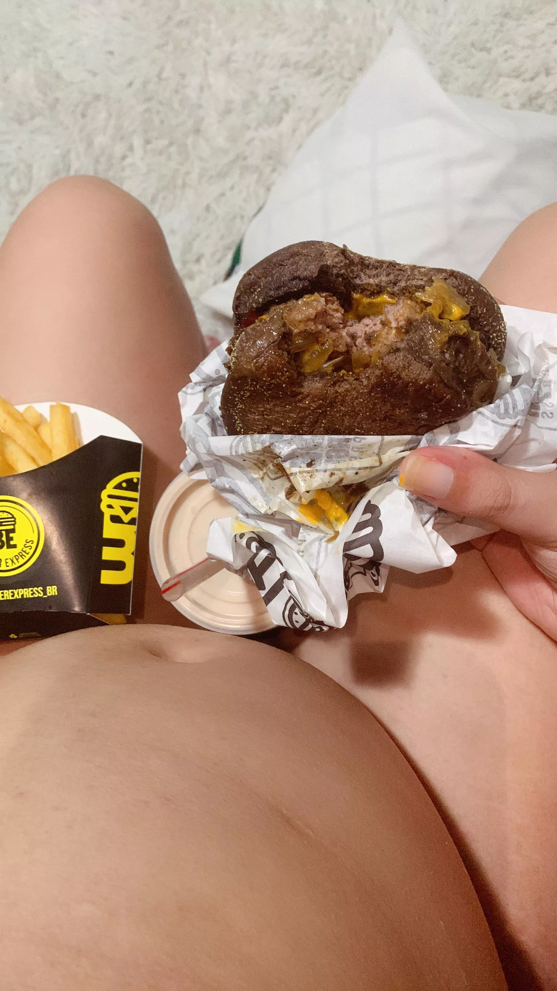 Do nothing but eat challenge- Day 6 🤤