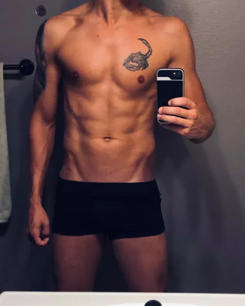 Do thigh tattoos hurt?
