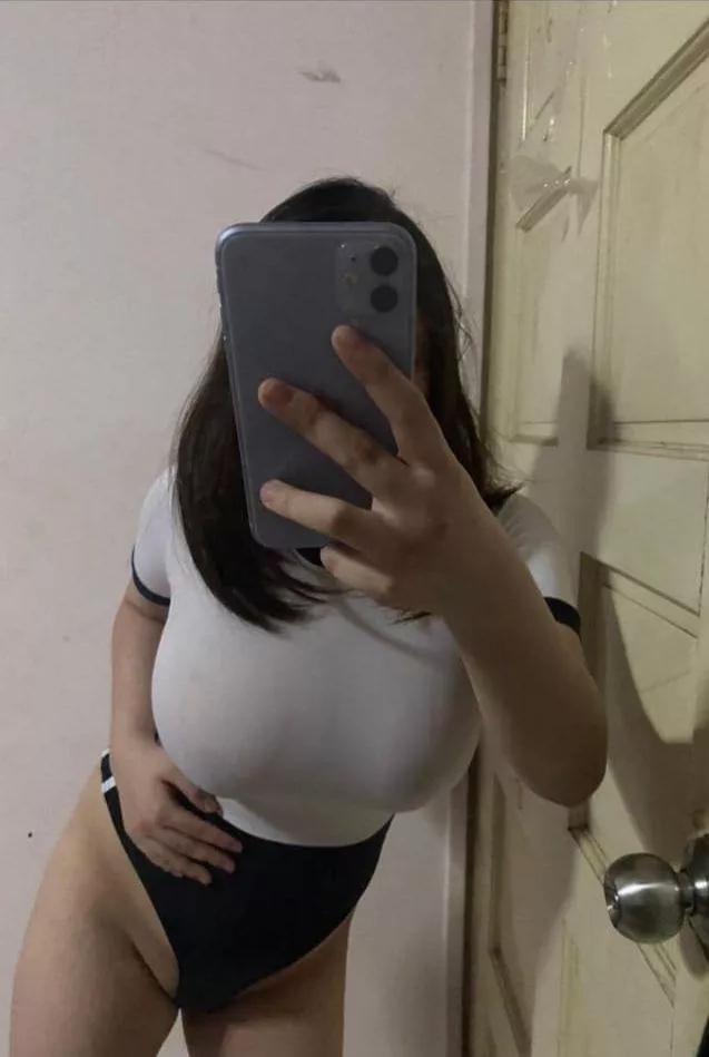 Do u like busty asian? 💕