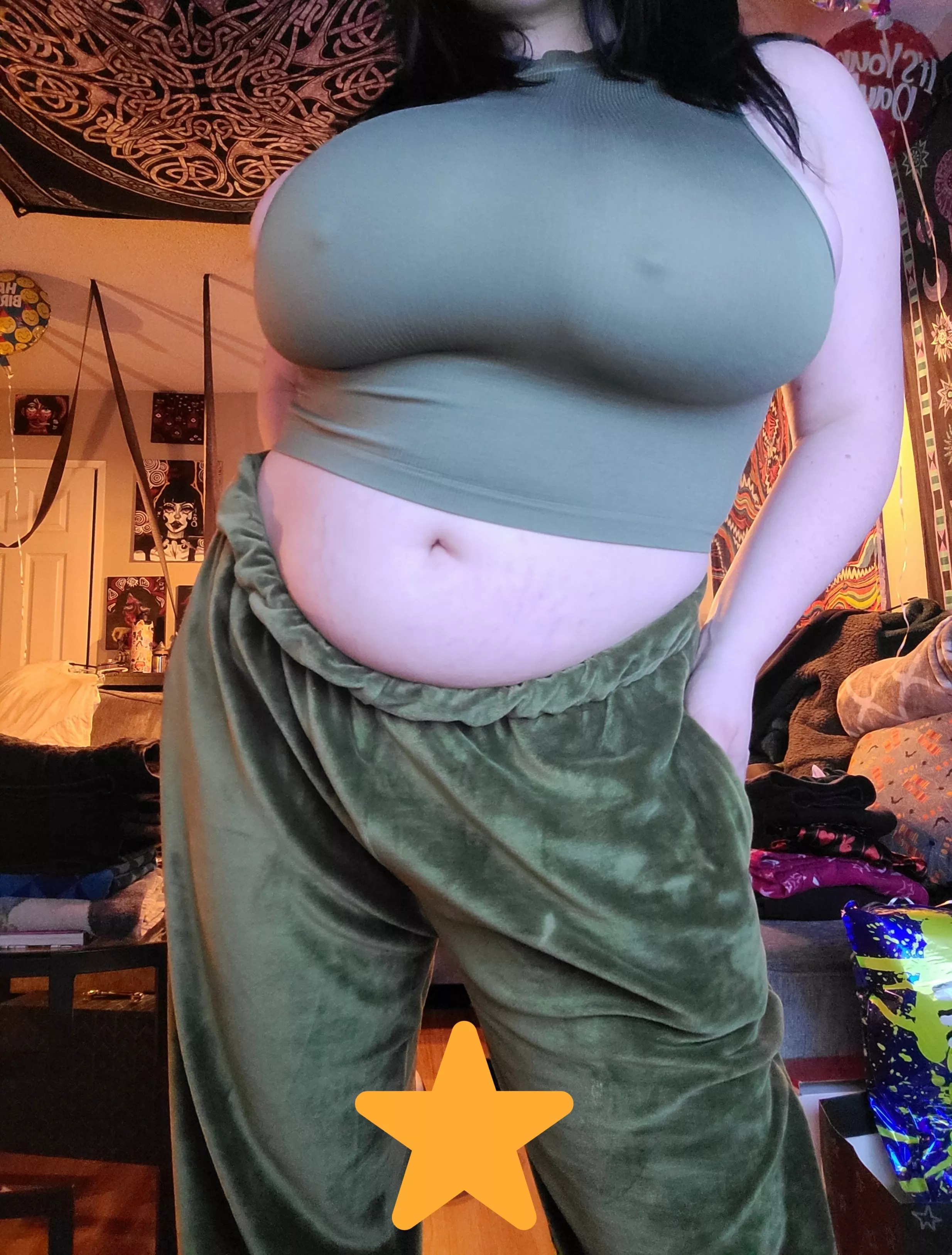 Do u like my pjs 🖤👉👈