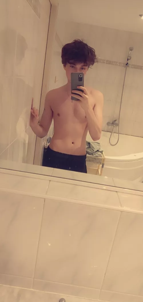Do u like Twinks like me? ππ