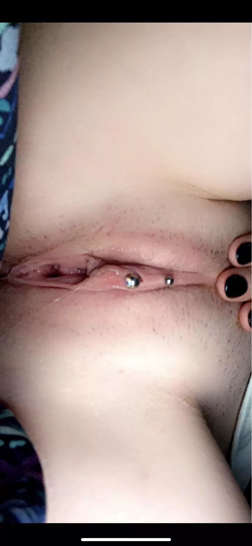 Do we like pierced pussy’s here?