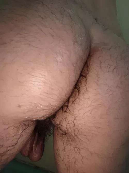 Do ya like my bubble bath butt, b?