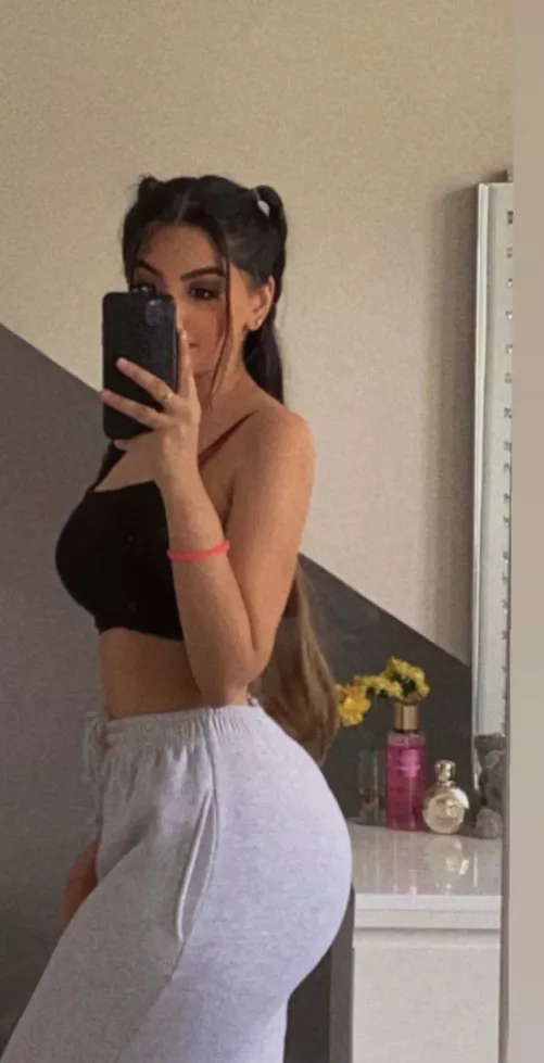 Do y’all like Indian sissies