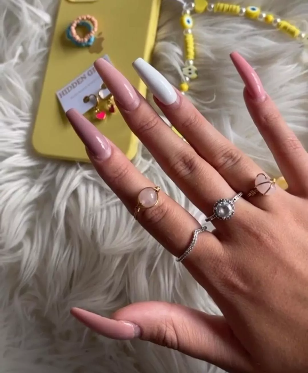 Do you also like the grown out ones? DMs are welcome 😈