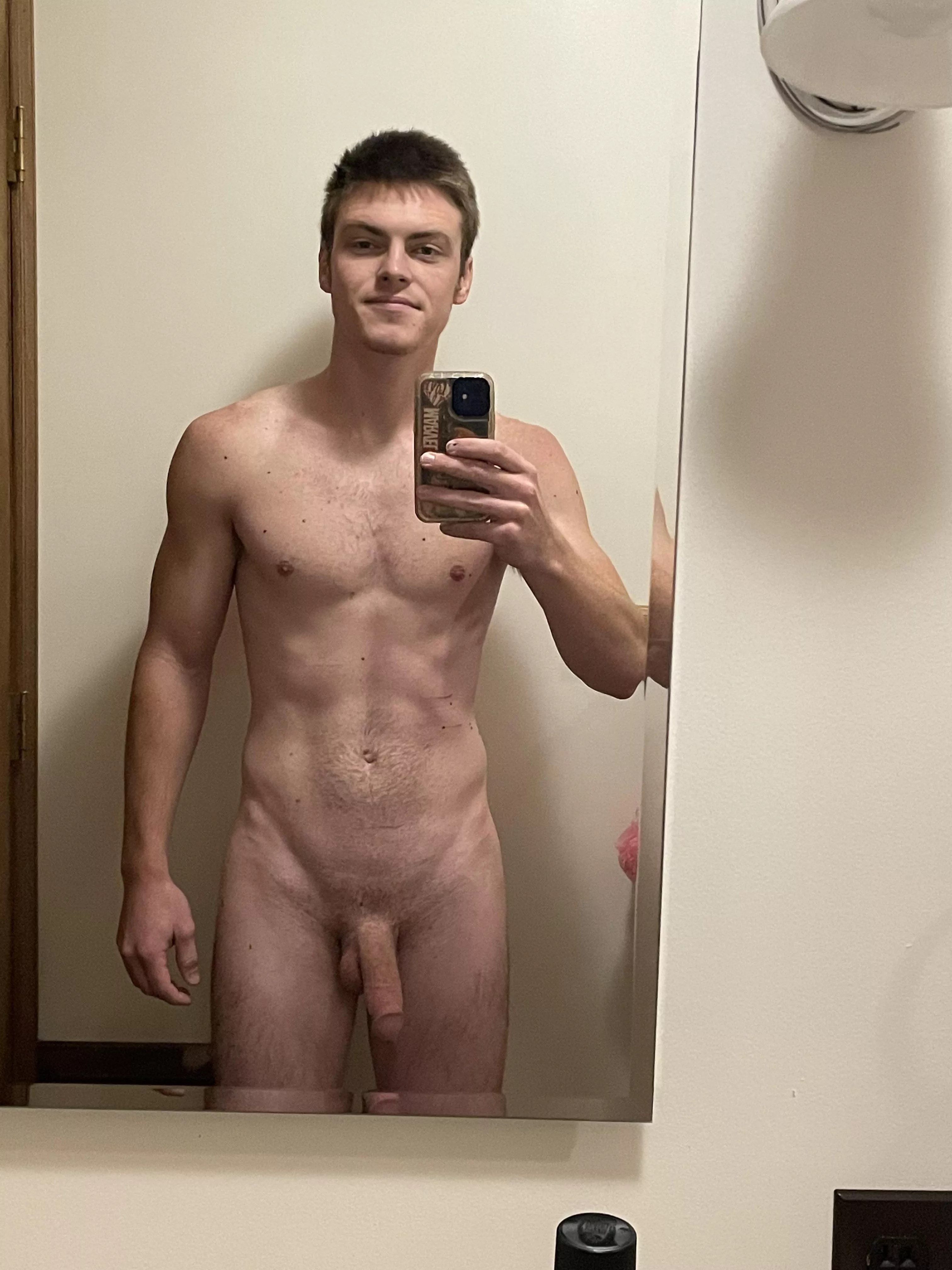 Do you fancy abs, muscles, a lovely cock, and hotness for breakfast?