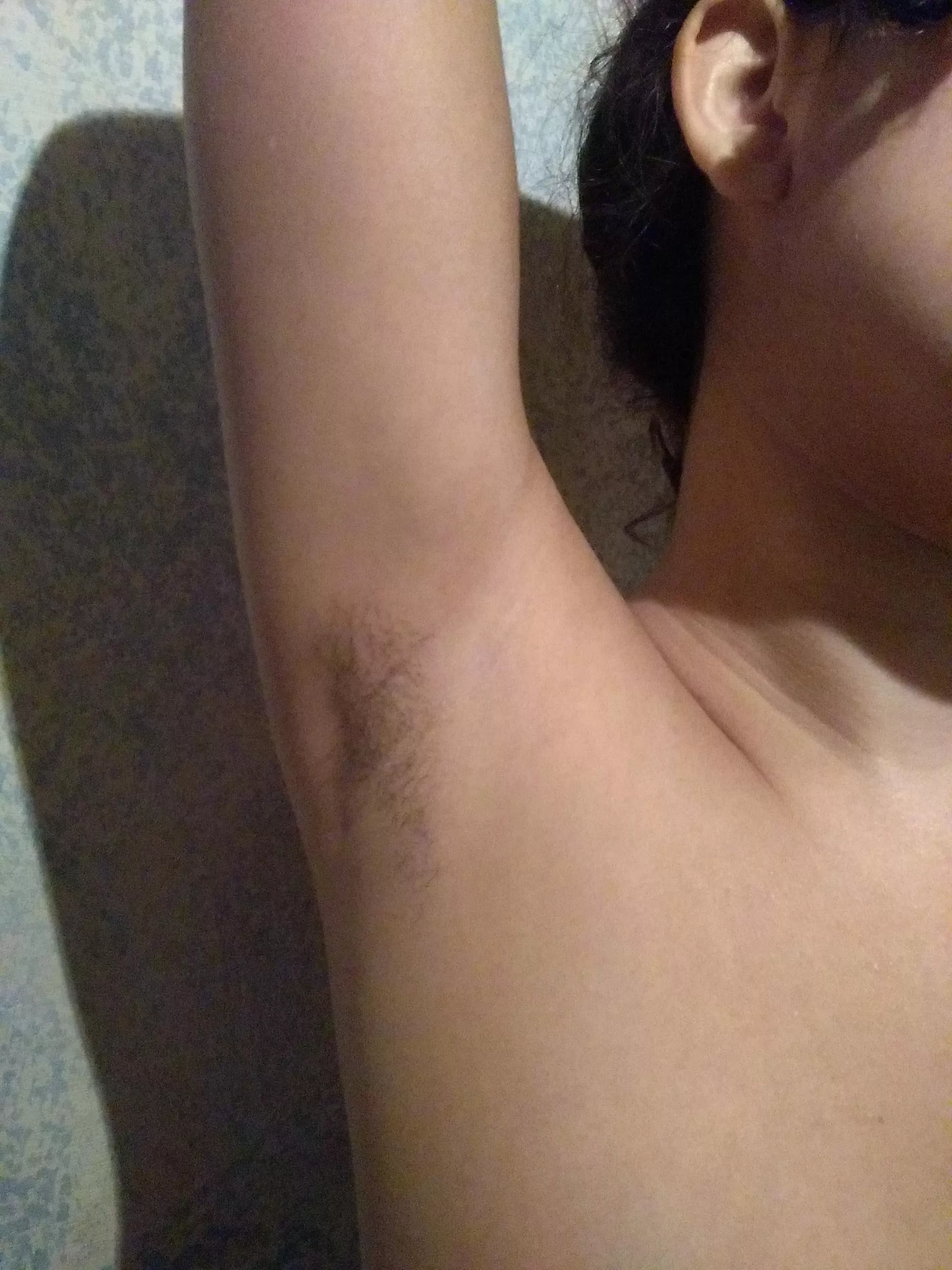 Do you have an advice to this girl who's a bit insecure about body hair? 👀