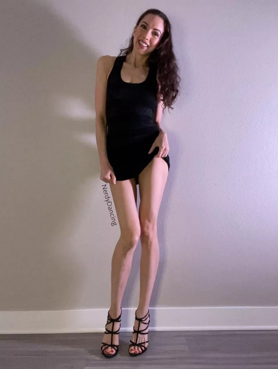 Do you like a classic black dress with black heels? (42F)