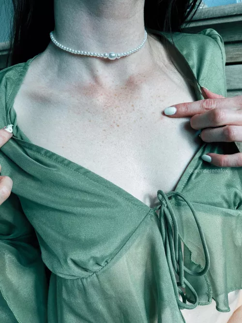 Do you like a pale woman?