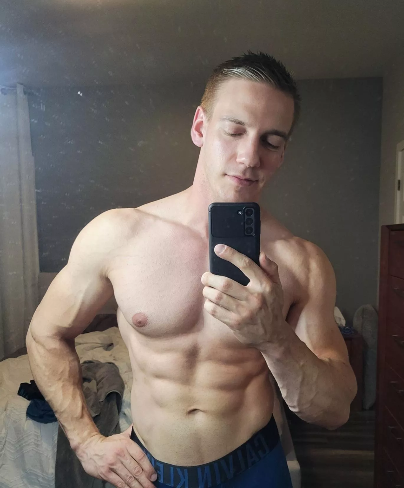 Do you like Calvin Klein as much as me ?😜💙